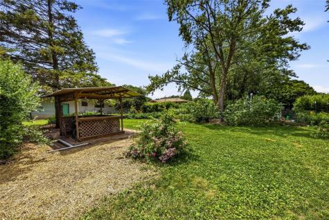 225 8th NW Mt Vernon IA 52314