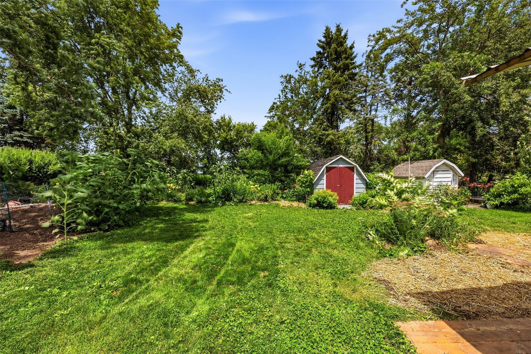225 8th NW Mt Vernon IA 52314