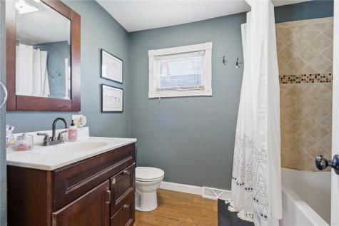 107 8th Street Van Horne IA 52346