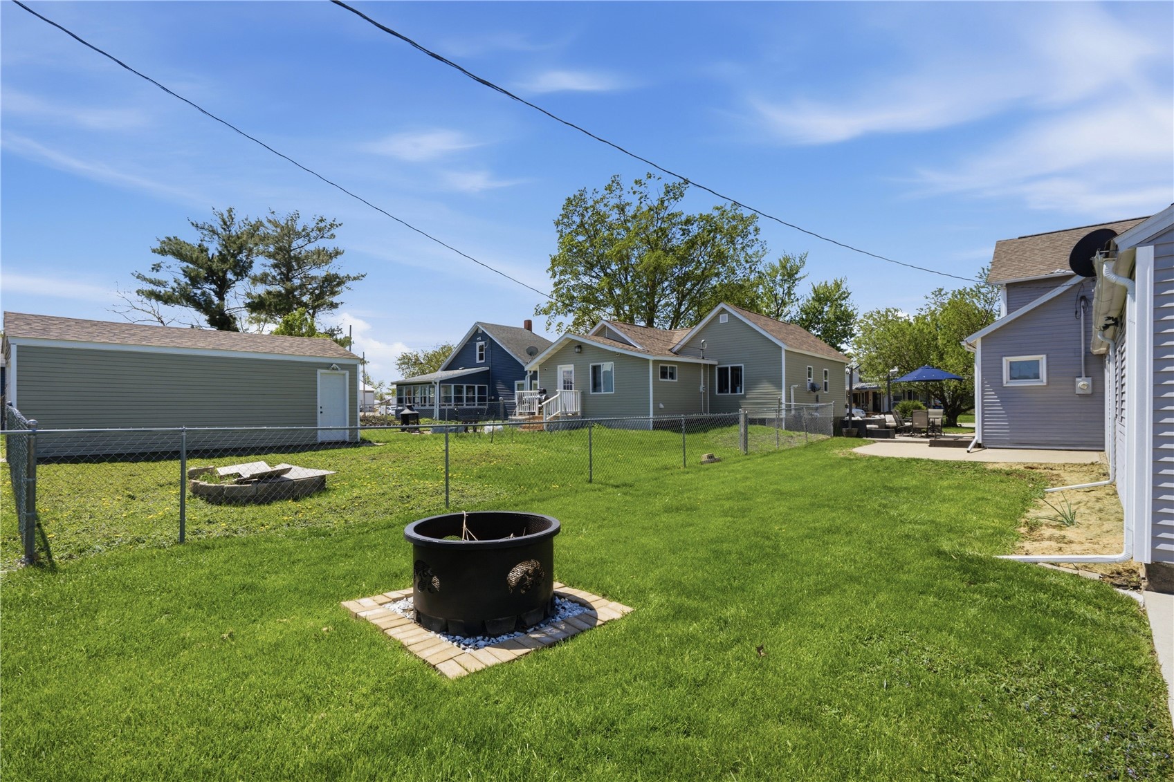 107 8th Street Van Horne IA 52346