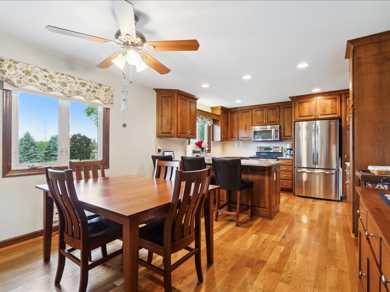 989 Arica Avenue Marion IA 52302