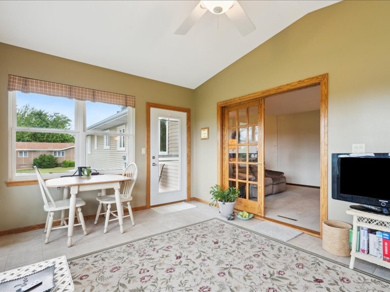989 Arica Avenue Marion IA 52302