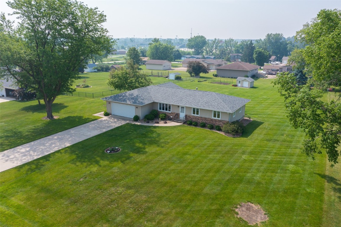989 Arica Avenue Marion IA 52302