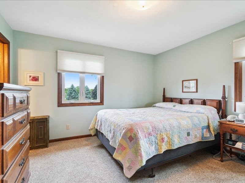 989 Arica Avenue Marion IA 52302