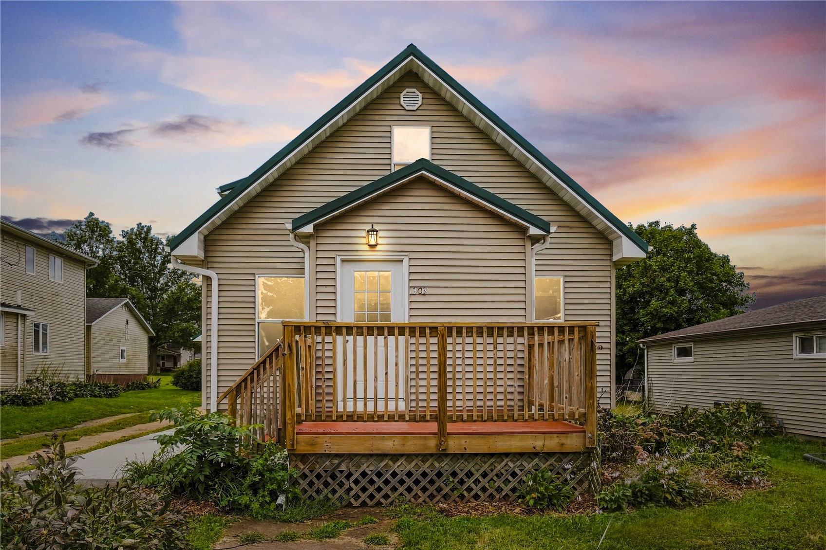 303 Ash Street Stanwood IA 52337