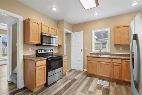 303 Ash Street Stanwood IA 52337