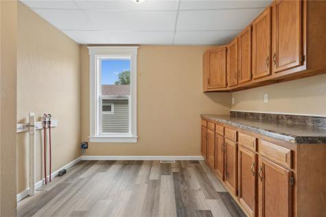 303 Ash Street Stanwood IA 52337