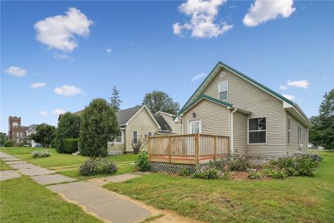 303 Ash Street Stanwood IA 52337