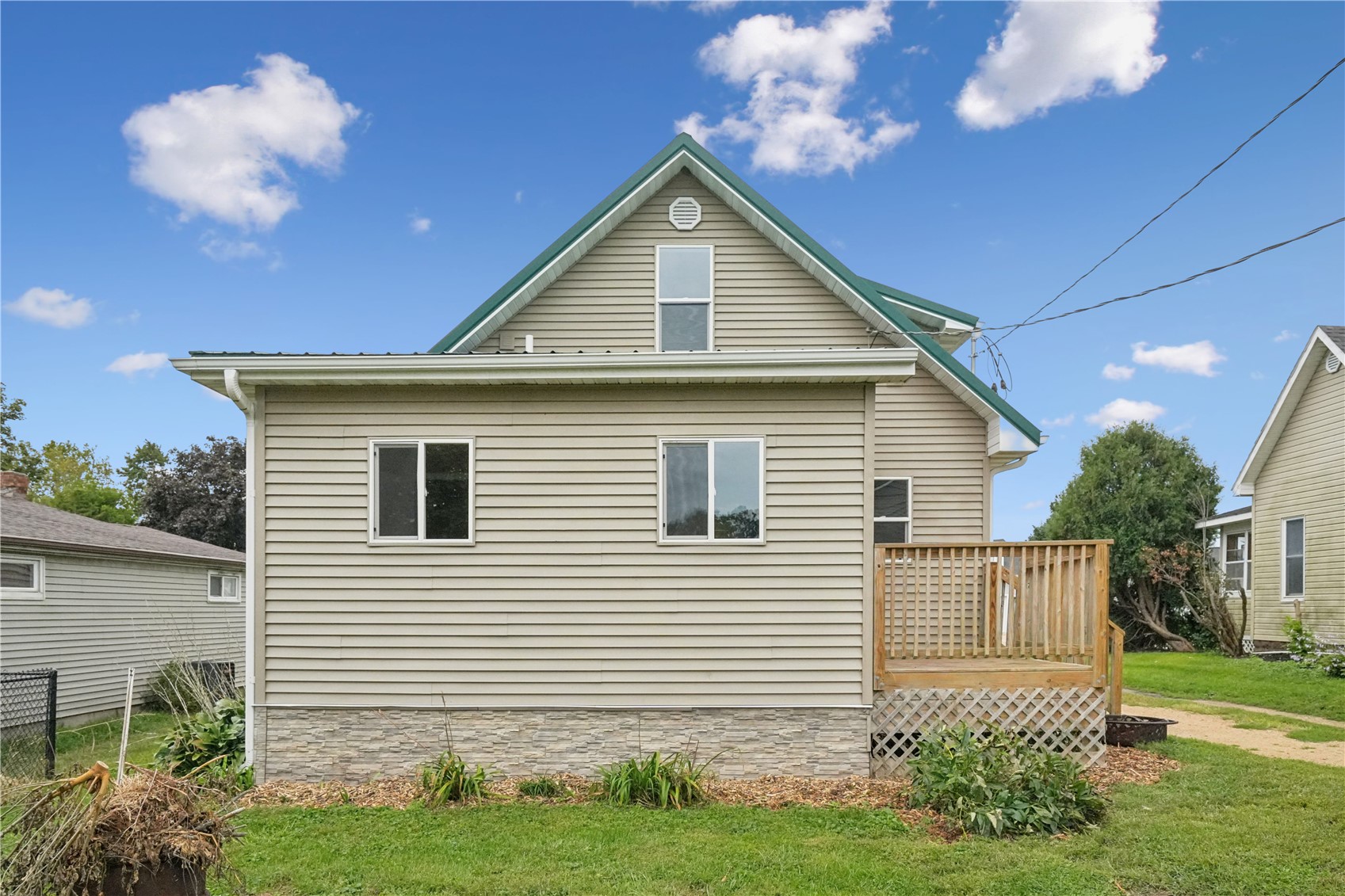 303 Ash Street Stanwood IA 52337