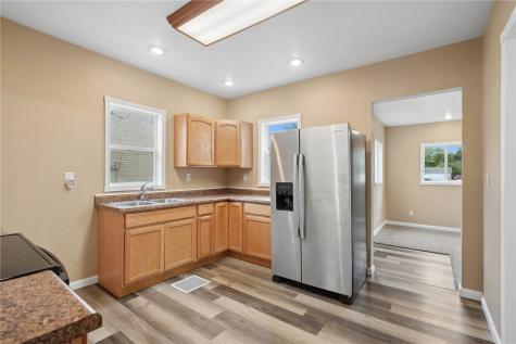 303 Ash Street Stanwood IA 52337