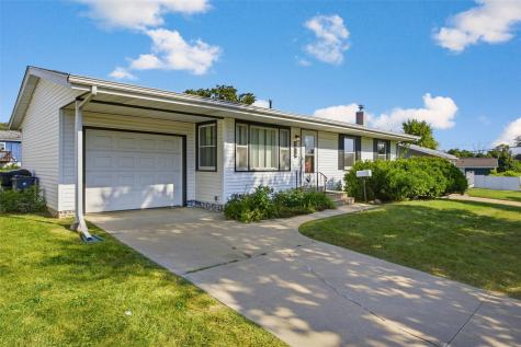 5818 Eastview Avenue SW Cedar Rapids IA 52404