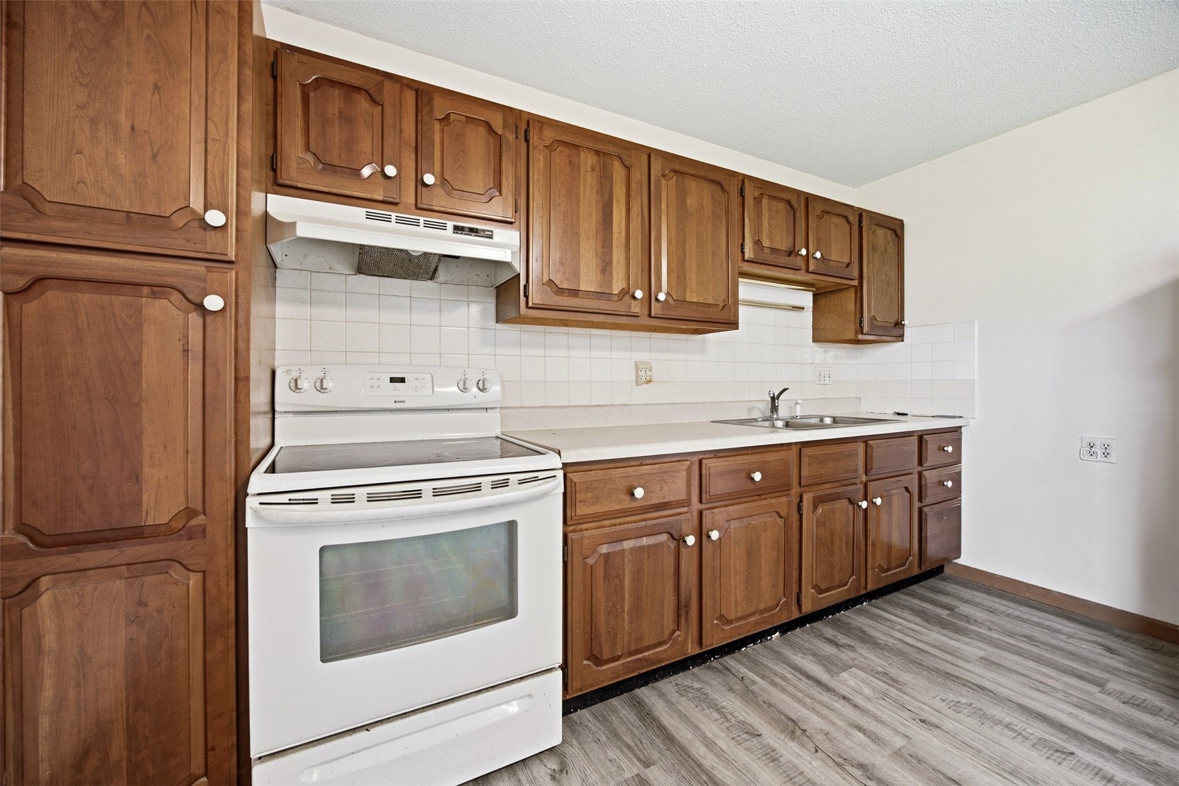 5818 Eastview Avenue SW Cedar Rapids IA 52404