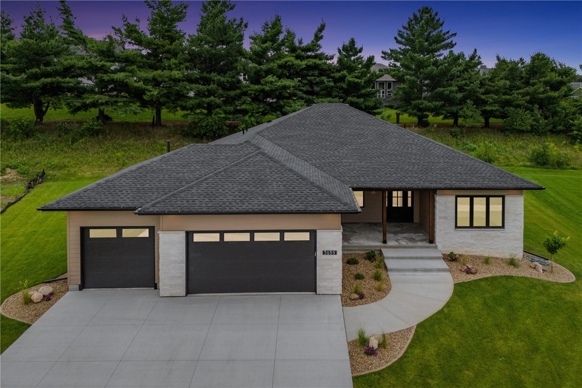 3659 Mclain Way Hiawatha IA 52233
