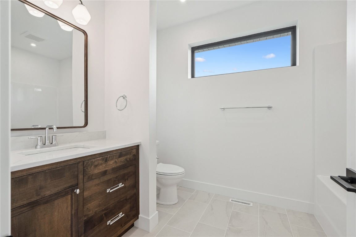 3659 Mclain Way Hiawatha IA 52233