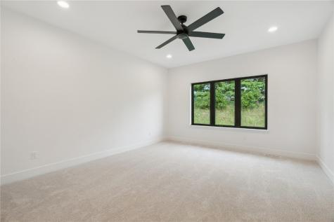 3659 Mclain Way Hiawatha IA 52233