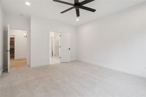 3659 Mclain Way Hiawatha IA 52233