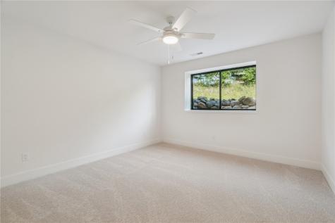3659 Mclain Way Hiawatha IA 52233