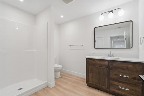 3659 Mclain Way Hiawatha IA 52233
