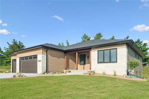 3659 Mclain Way Hiawatha IA 52233