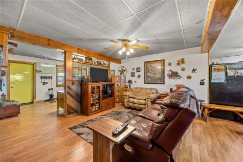 1921 210 Street Manchester IA 52057