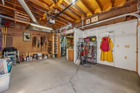 1921 210 Street Manchester IA 52057