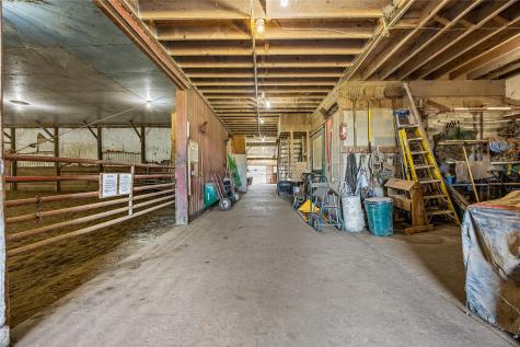 1921 210 Street Manchester IA 52057