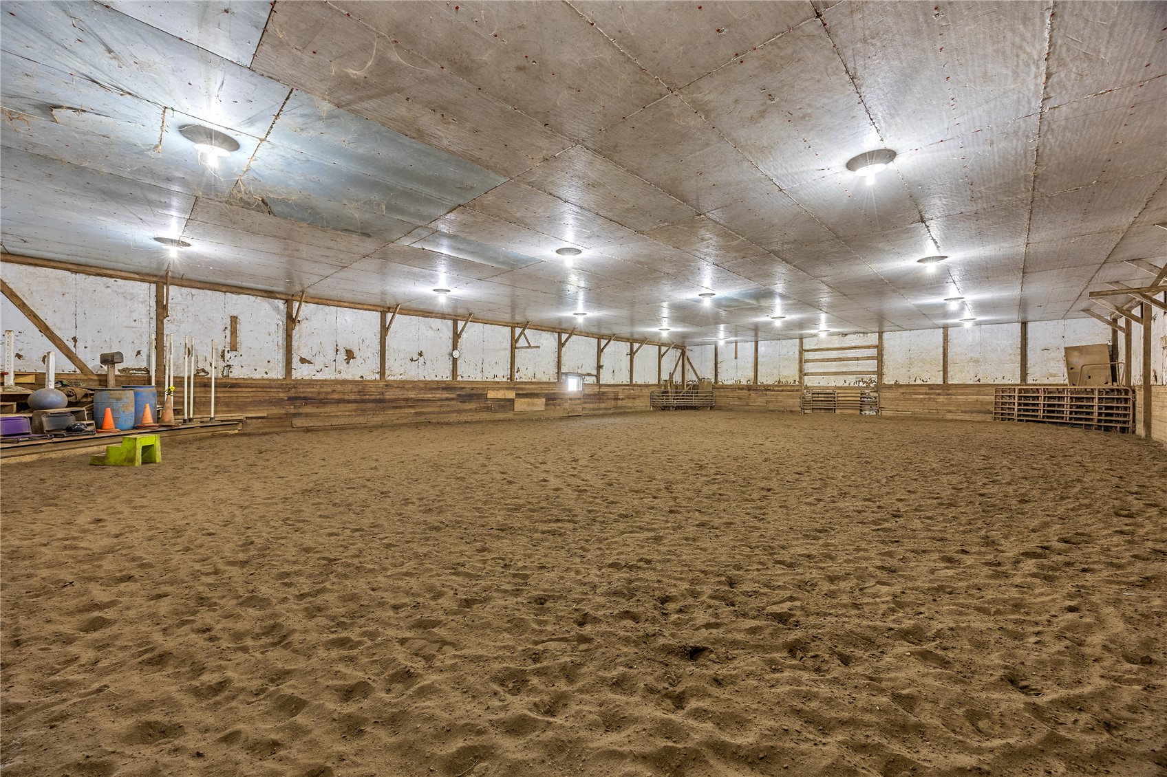 1921 210 Street Manchester IA 52057