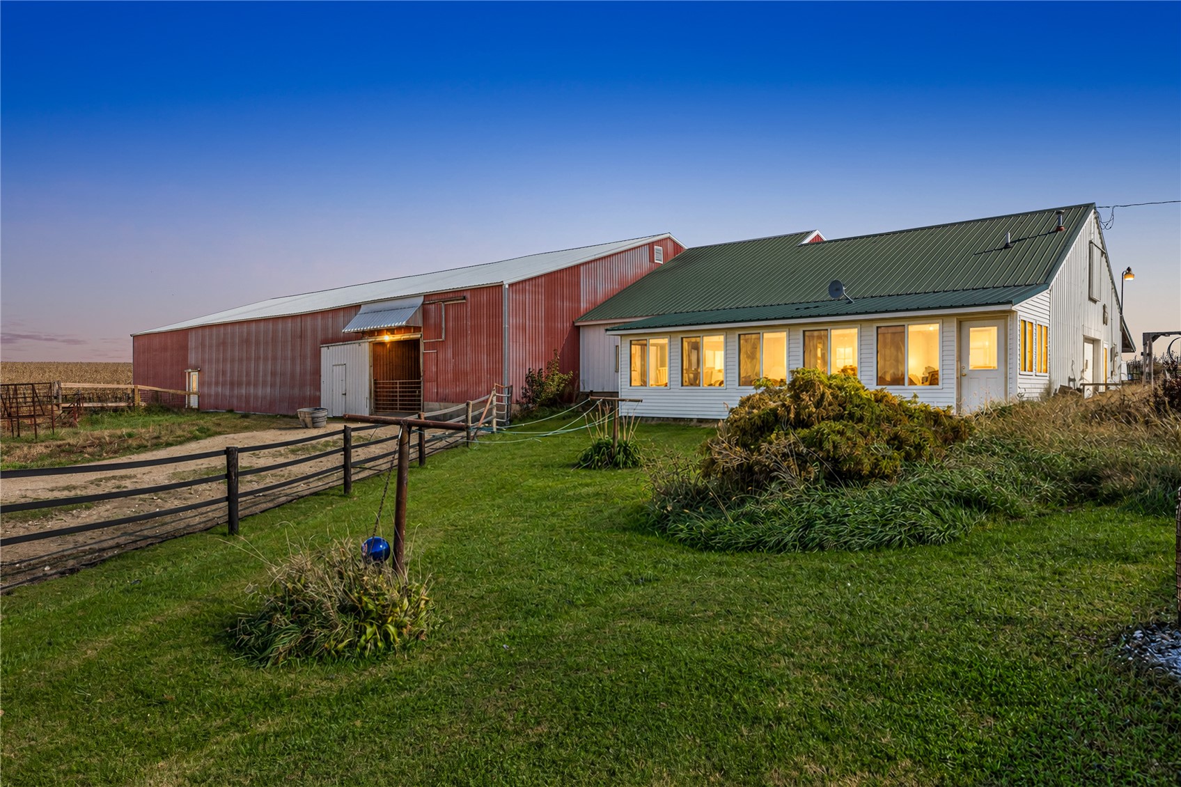 1921 210 Street Manchester IA 52057