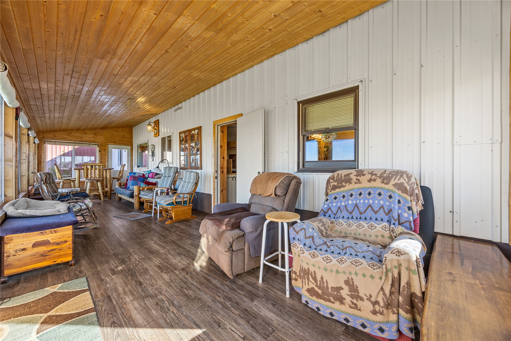 1921 210 Street Manchester IA 52057