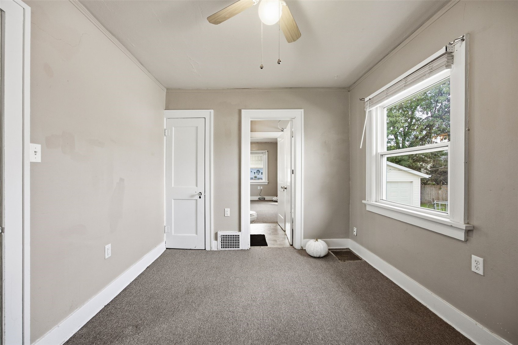 1727 Maple Drive NW Cedar Rapids IA 52405