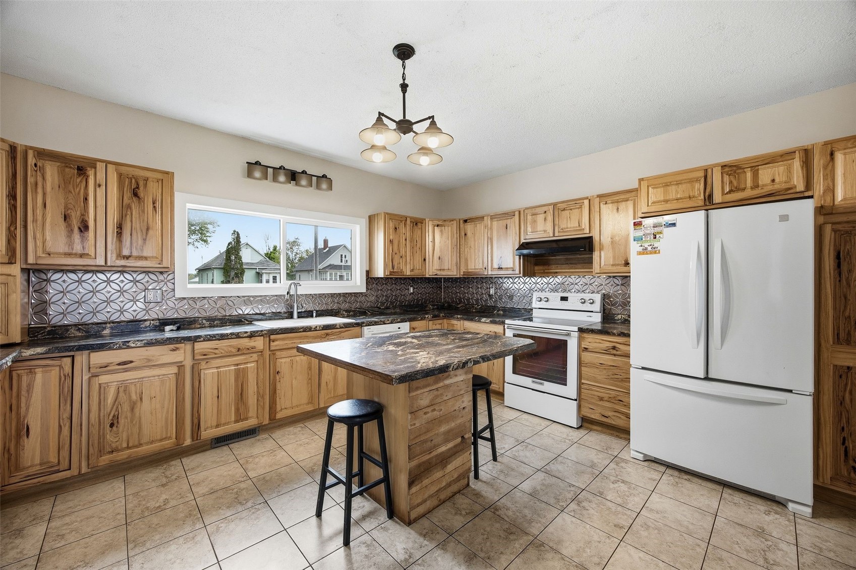 304 E Main Street Marengo IA 52301