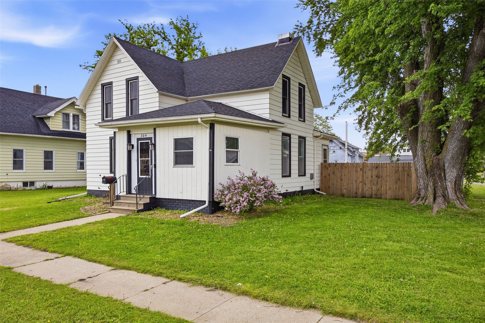 304 E Main Street Marengo IA 52301