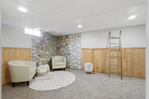 1101 38th Street SE Cedar Rapids IA 52403