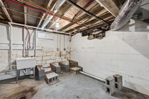 1204 8th Street NW Cedar Rapids IA 52405