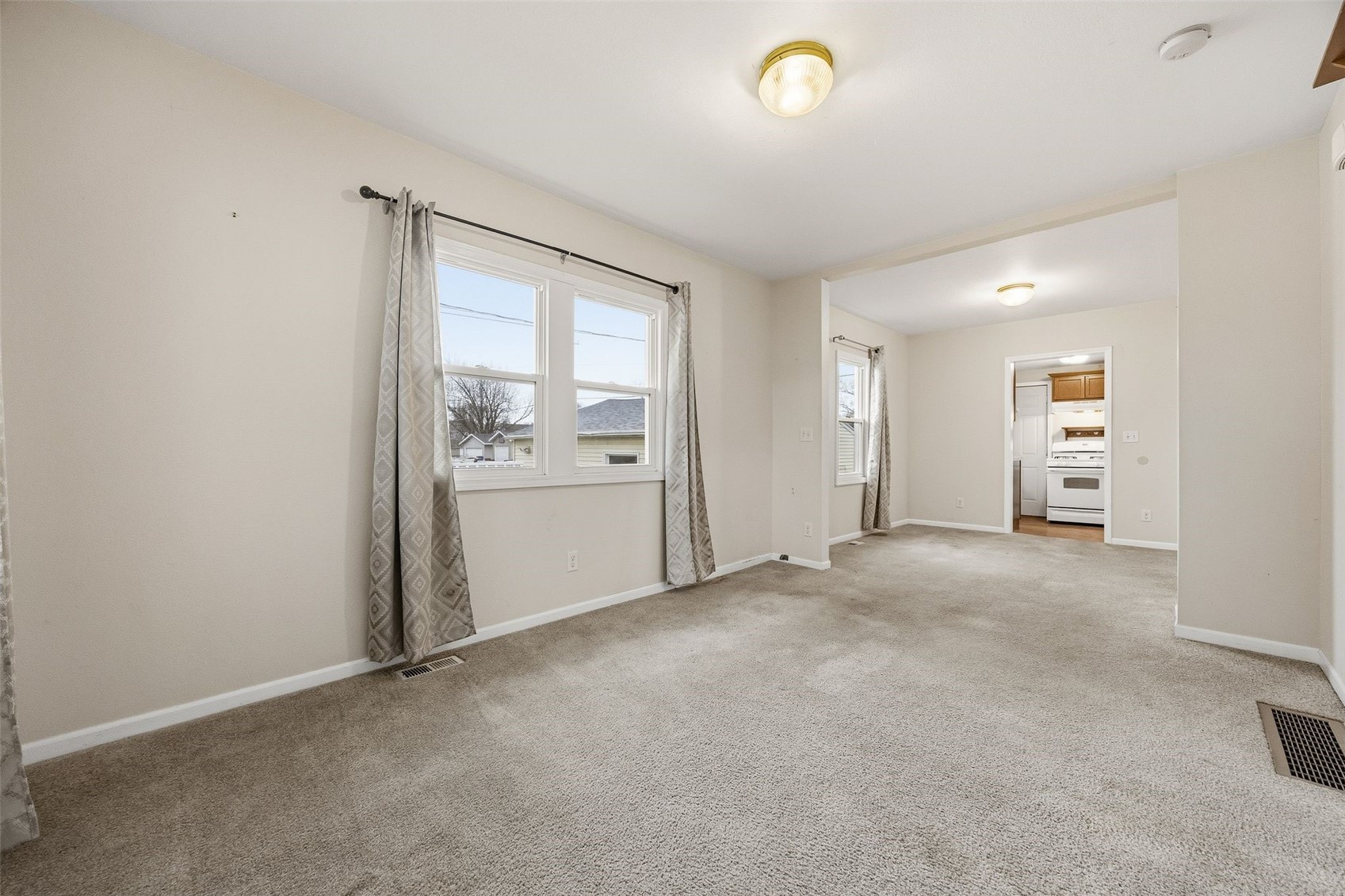 1204 8th Street NW Cedar Rapids IA 52405