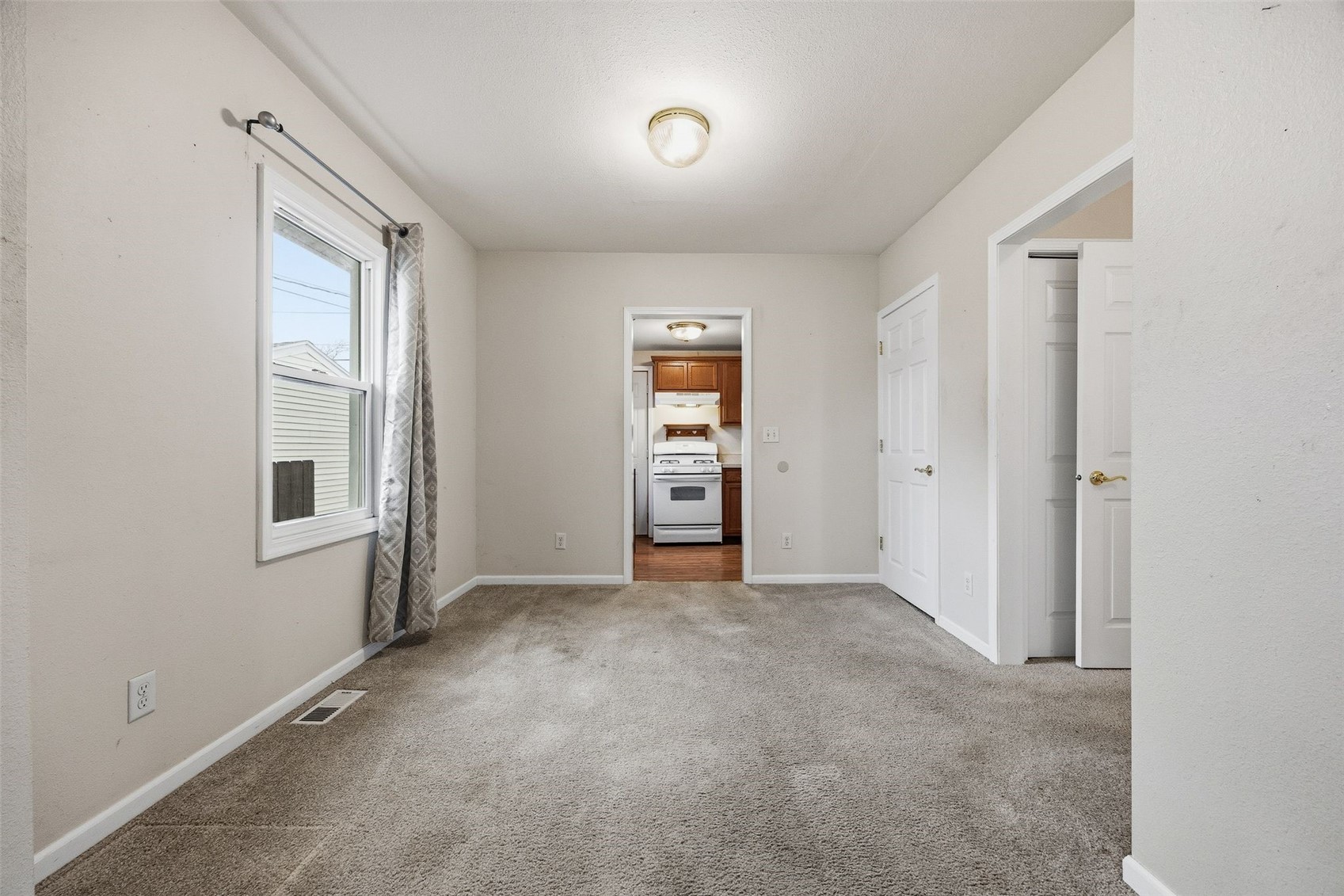 1204 8th Street NW Cedar Rapids IA 52405