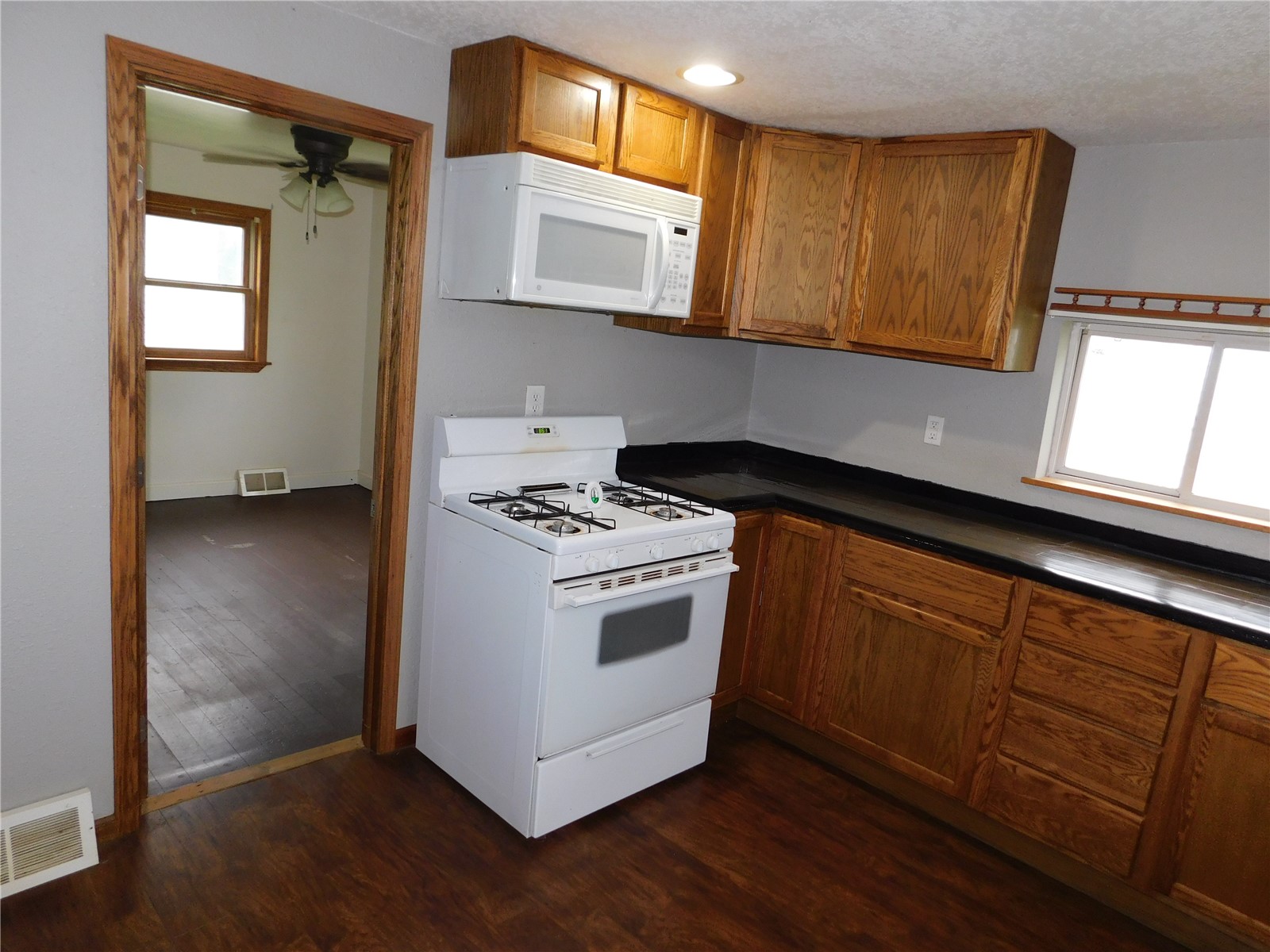 58 Walnut Street Tipton IA 52772