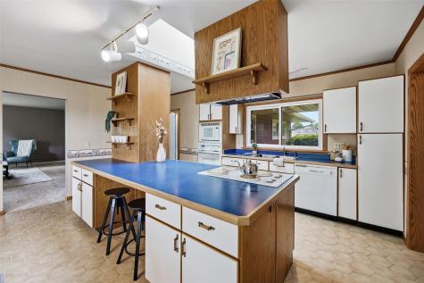 4410 I Street Amana IA 52203