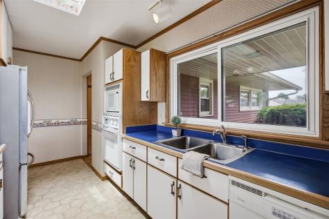 4410 I Street Amana IA 52203
