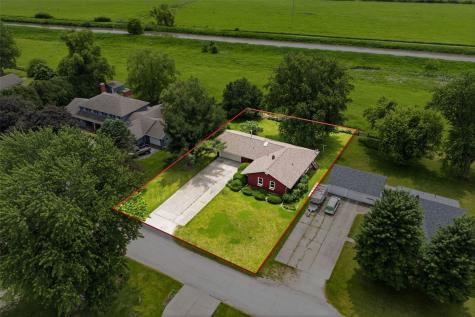 4410 I Street Amana IA 52203