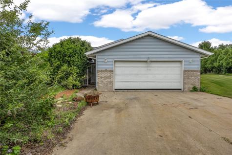 108 Richland Urbana IA 52345