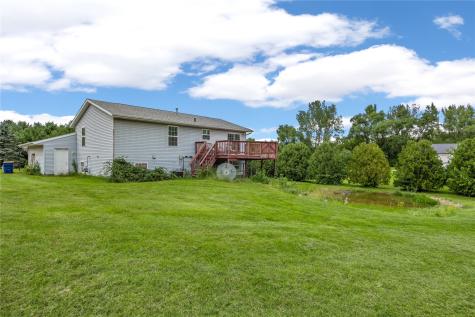 108 Richland Urbana IA 52345