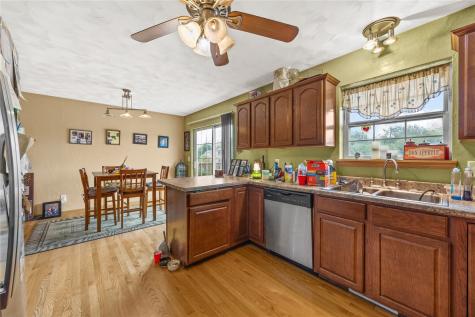 108 Richland Urbana IA 52345