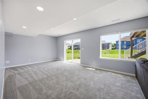 2113 Radcliffe Drive SW Cedar Rapids IA 52404