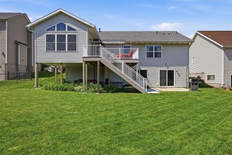 2113 Radcliffe Drive SW Cedar Rapids IA 52404