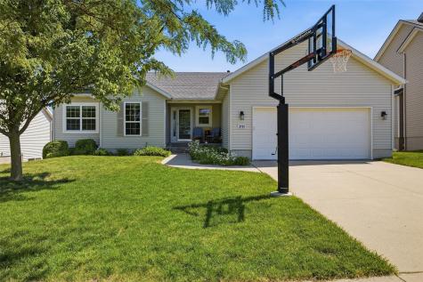 2113 Radcliffe Drive SW Cedar Rapids IA 52404