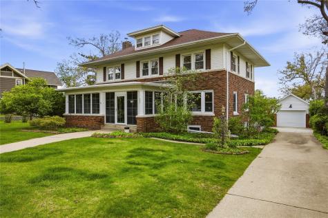 545 Knollwood Drive SE Cedar Rapids IA 52403