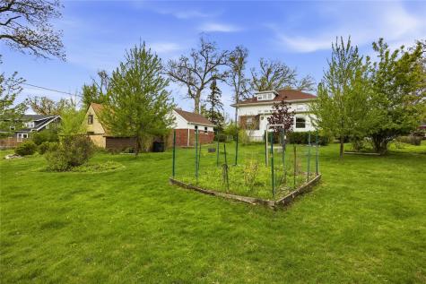 545 Knollwood Drive SE Cedar Rapids IA 52403