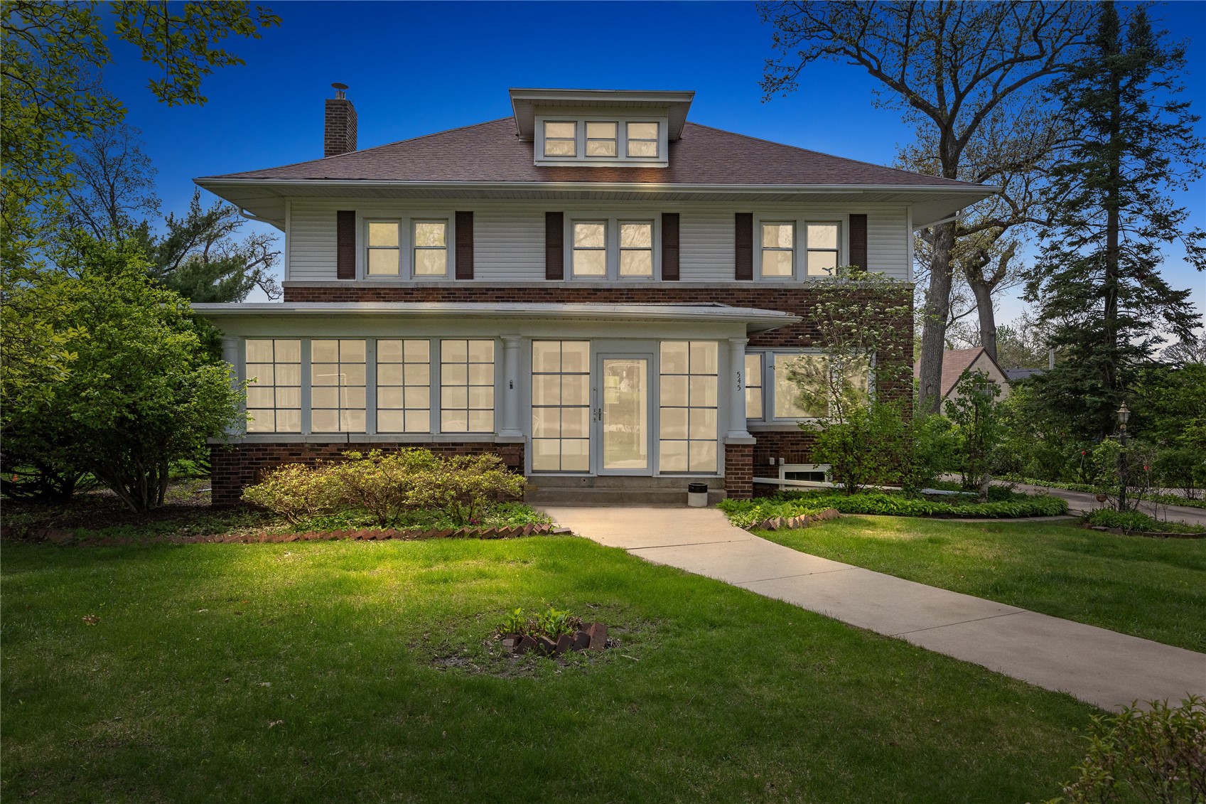 545 Knollwood Drive SE Cedar Rapids IA 52403