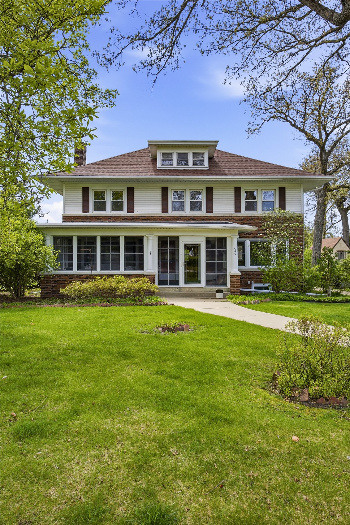 545 Knollwood Drive SE Cedar Rapids IA 52403